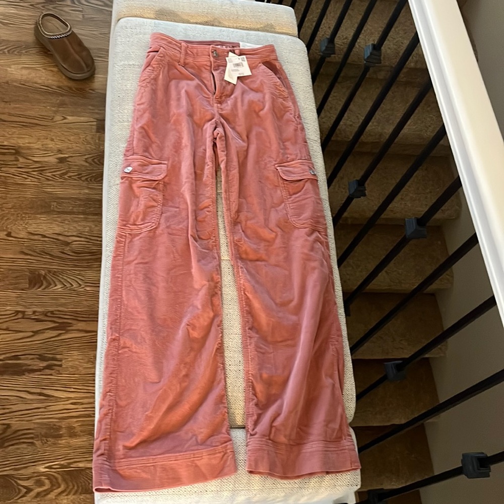 Brand new American Eagle corduroy pants!